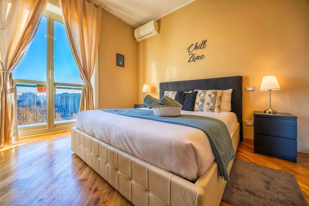 Sunny & Updated Flat With Panoramic City View 50M From M4 Stop Milan Bagian luar foto